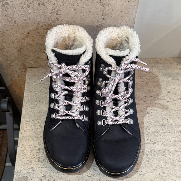 Dr. Martens Shearling-Lined Women's Boots. Size 7. - Picture 3 of 12